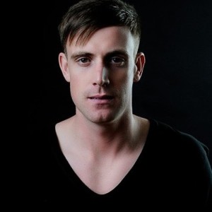 Bryan Kearney ดาวน์โหลดและฟังเพลงฮิตจาก Bryan Kearney