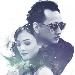 Listen to Bukan Cinta Sesaat song with lyrics from Dimbo