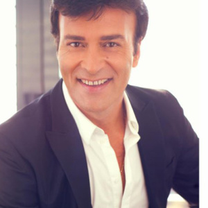Tony Carreira ดาวน์โหลดและฟังเพลงฮิตจาก Tony Carreira