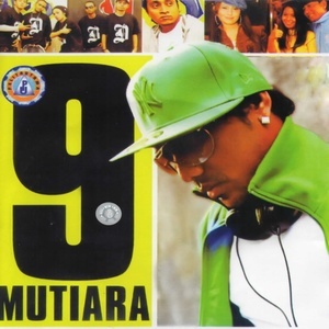 Dengarkan lagu Pulang nyanyian 9 MUTIARA dengan lirik
