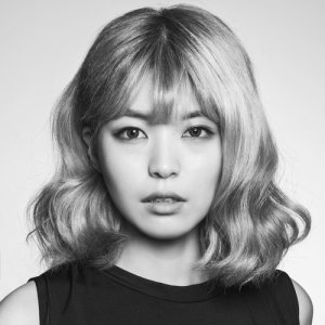 LeeSA ดาวน์โหลดและฟังเพลงฮิตจาก LeeSA