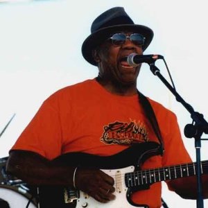 Big Daddy Kinsey ดาวน์โหลดและฟังเพลงฮิตจาก Big Daddy Kinsey
