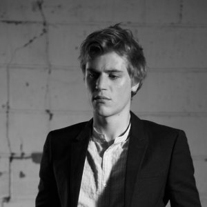 Johnny Flynn ดาวน์โหลดและฟังเพลงฮิตจาก Johnny Flynn