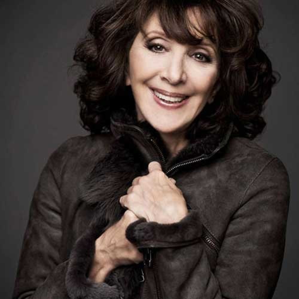 Andrea Martin