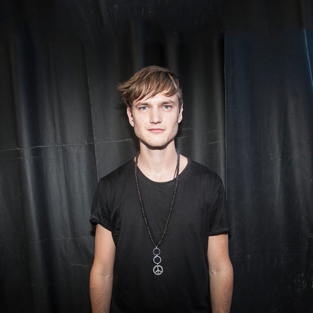 Adrian lux