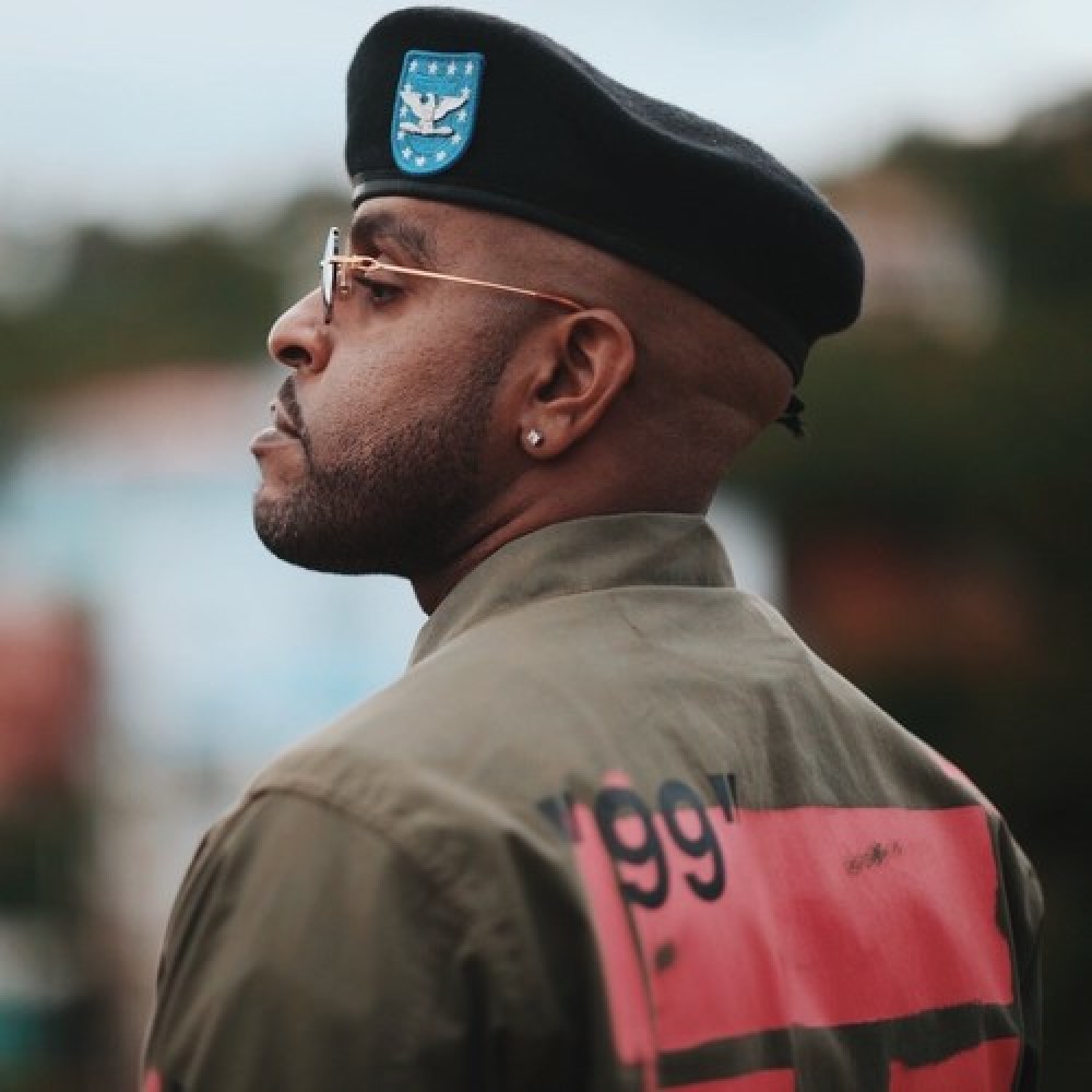 Verse Simmonds