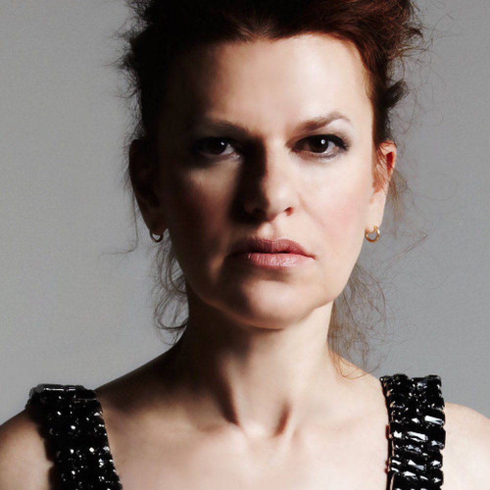 Sandra Bernhard