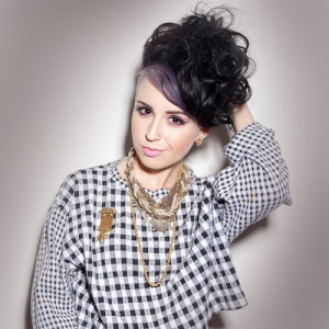 Sirah ดาวน์โหลดและฟังเพลงฮิตจาก Sirah