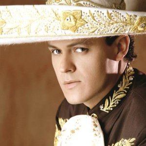 Pedrito Fernandez ดาวน์โหลดและฟังเพลงฮิตจาก Pedrito Fernandez