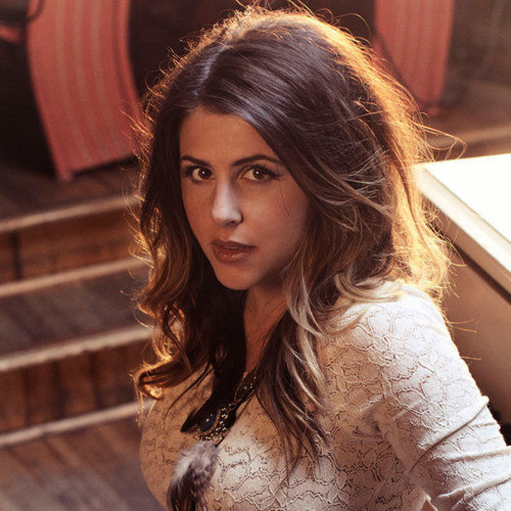 Jillette Johnson