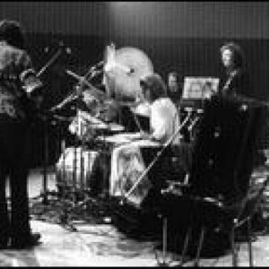 John Greaves ดาวน์โหลดและฟังเพลงฮิตจาก John Greaves