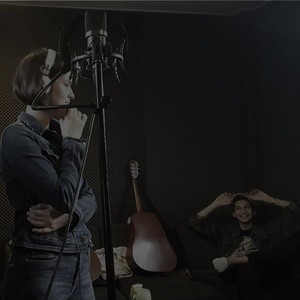 收聽Phum Viphurit的The Art of Detaching One's Heart歌詞歌曲