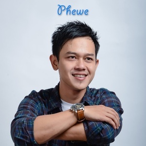 Dengarkan lagu Tempat Yang Paling Indah nyanyian Phewe dengan lirik