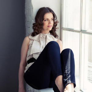 Irina Bogdanova ดาวน์โหลดและฟังเพลงฮิตจาก Irina Bogdanova