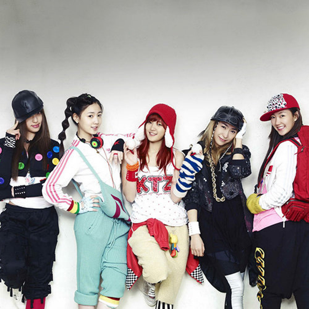 F-VE DOLLS