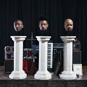 ดาวน์โหลดและฟังเพลง Runaweyi พร้อมเนื้อเพลงจาก Johnny Cradle