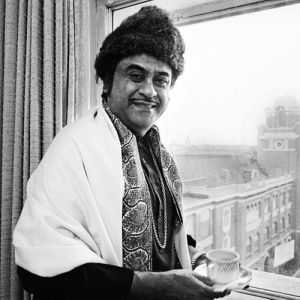 Kishore Kumar ดาวน์โหลดและฟังเพลงฮิตจาก Kishore Kumar