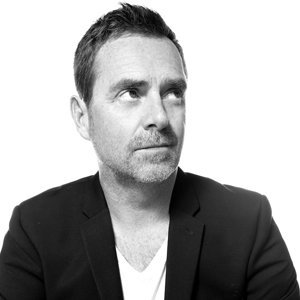 Nick Warren ดาวน์โหลดและฟังเพลงฮิตจาก Nick Warren