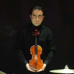 George Chatzis ดาวน์โหลดและฟังเพลงฮิตจาก George Chatzis