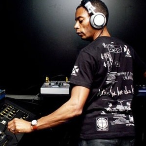 Jeff Mills ดาวน์โหลดและฟังเพลงฮิตจาก Jeff Mills