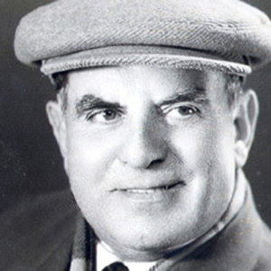 Stratos Pagioumtzis ดาวน์โหลดและฟังเพลงฮิตจาก Stratos Pagioumtzis