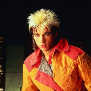 Limahl ดาวน์โหลดและฟังเพลงฮิตจาก Limahl