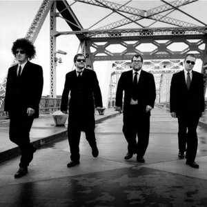 Superdrag ดาวน์โหลดและฟังเพลงฮิตจาก Superdrag