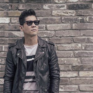 Listen to Jangan Pernah song with lyrics from Zarul