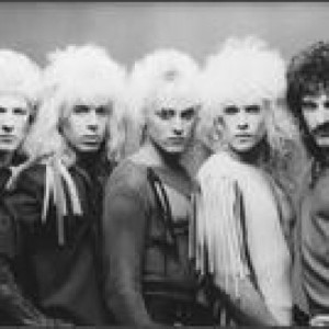 King Kobra ดาวน์โหลดและฟังเพลงฮิตจาก King Kobra