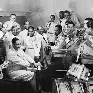 Duke Ellington & His Orchestra ดาวน์โหลดและฟังเพลงฮิตจาก Duke Ellington & His Orchestra