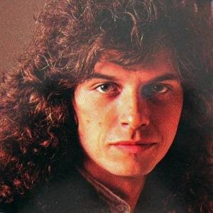 Phil Carmen ดาวน์โหลดและฟังเพลงฮิตจาก Phil Carmen