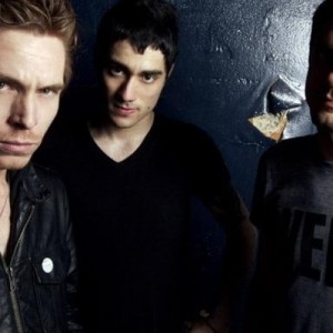 All Leather ดาวน์โหลดและฟังเพลงฮิตจาก All Leather