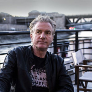 Mick Harvey ดาวน์โหลดและฟังเพลงฮิตจาก Mick Harvey