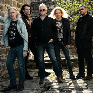 Saxon ดาวน์โหลดและฟังเพลงฮิตจาก Saxon