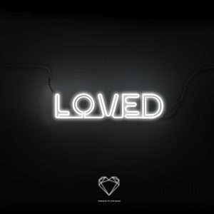 Dengarkan Loved lagu dari Invasion of Love dengan lirik