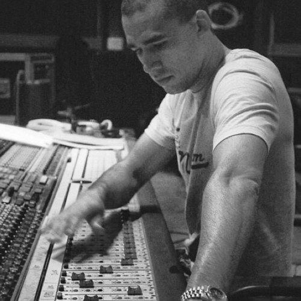 Mike Cave