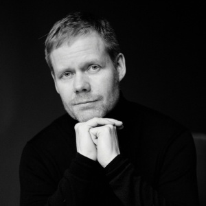 Max Richter ดาวน์โหลดและฟังเพลงฮิตจาก Max Richter