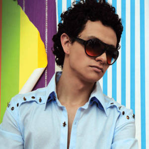 Iskander ดาวน์โหลดและฟังเพลงฮิตจาก Iskander