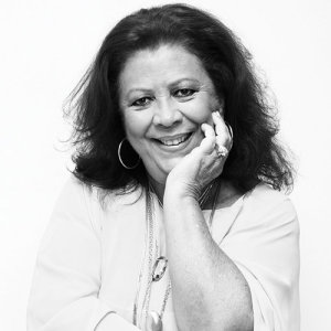 Beth Carvalho ดาวน์โหลดและฟังเพลงฮิตจาก Beth Carvalho