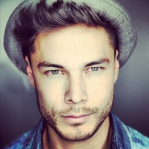 Juan Solo ดาวน์โหลดและฟังเพลงฮิตจาก Juan Solo