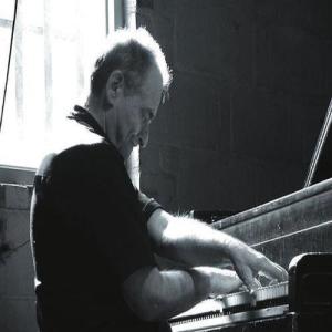 Borah Bergman ดาวน์โหลดและฟังเพลงฮิตจาก Borah Bergman