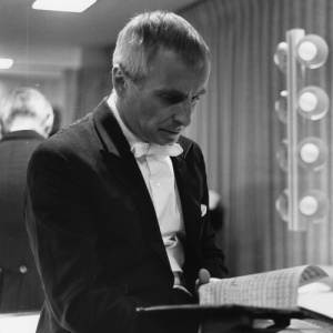 Václav Neumann ดาวน์โหลดและฟังเพลงฮิตจาก Václav Neumann