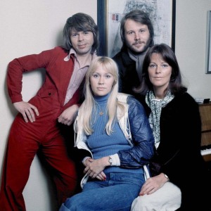 ABBA ดาวน์โหลดและฟังเพลงฮิตจาก ABBA