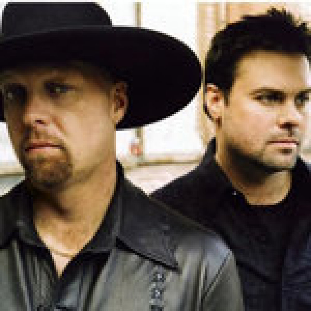 Roll With Me (Featuring Colt Ford)