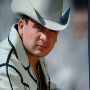 Valentin Elizalde ดาวน์โหลดและฟังเพลงฮิตจาก Valentin Elizalde