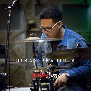 收聽Dimas Pradipta的Max歌詞歌曲