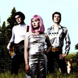 Queen of Japan ดาวน์โหลดและฟังเพลงฮิตจาก Queen of Japan
