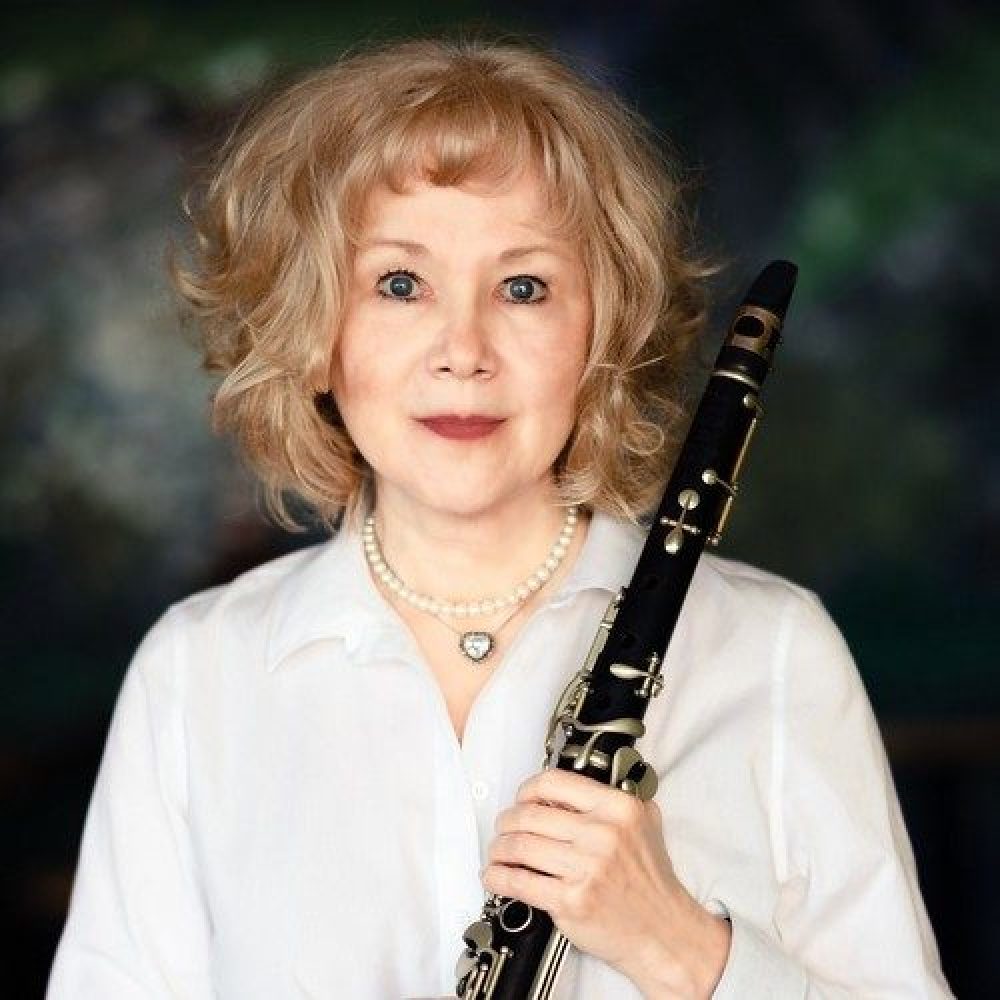 Esther Lamneck