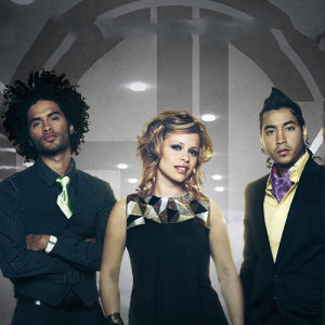 Group 1 Crew ดาวน์โหลดและฟังเพลงฮิตจาก Group 1 Crew