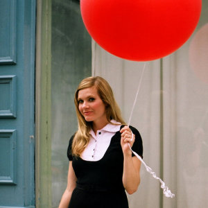 Andrea Lindsay ดาวน์โหลดและฟังเพลงฮิตจาก Andrea Lindsay